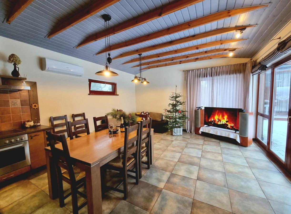 Jaunsturisi Villa Ādaži Екстериор снимка